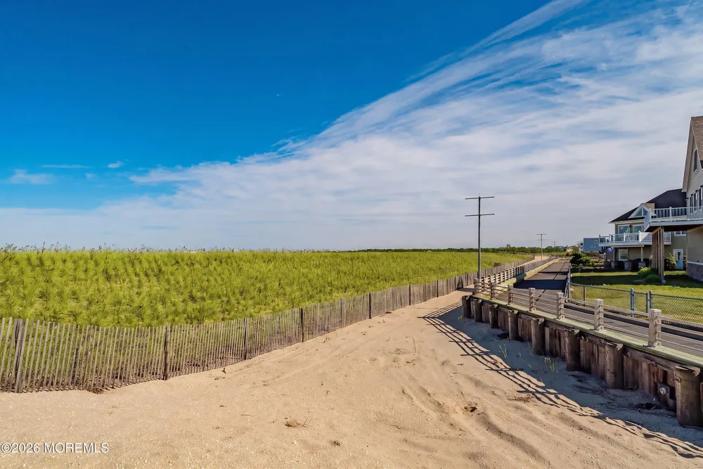 425 Bayview Avenue Union Beach, NJ 07735