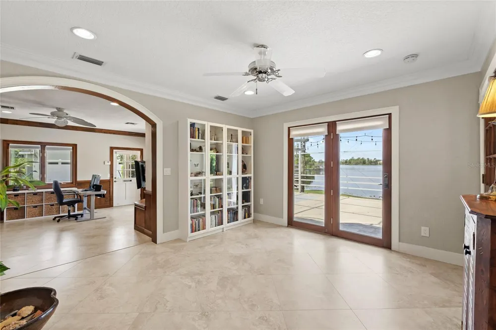 240 W 7TH STREET Chuluota, FL 32766