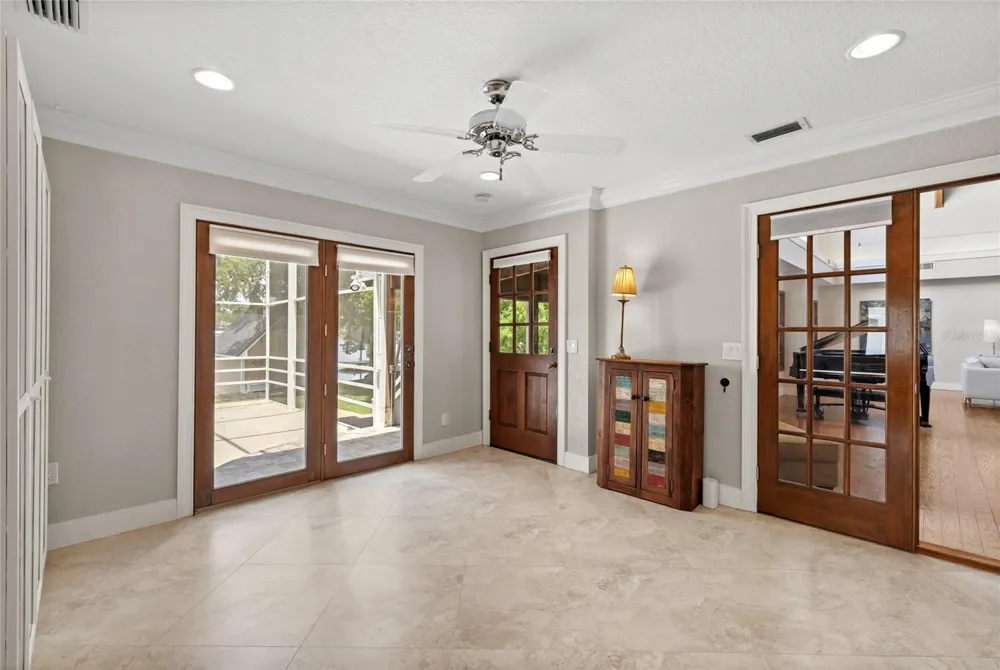 240 W 7TH STREET Chuluota, FL 32766