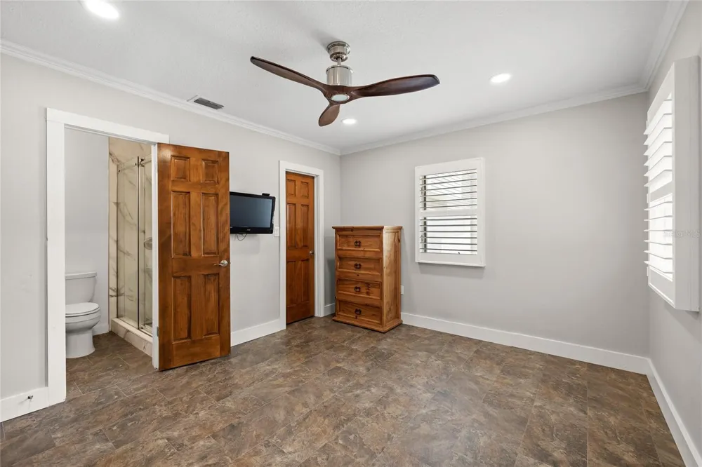 240 W 7TH STREET Chuluota, FL 32766