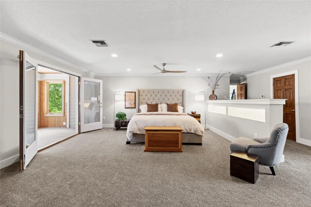 240 W 7TH STREET Chuluota, FL 32766