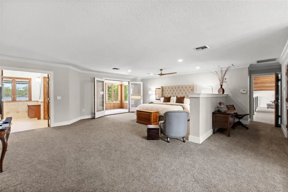 240 W 7TH STREET Chuluota, FL 32766