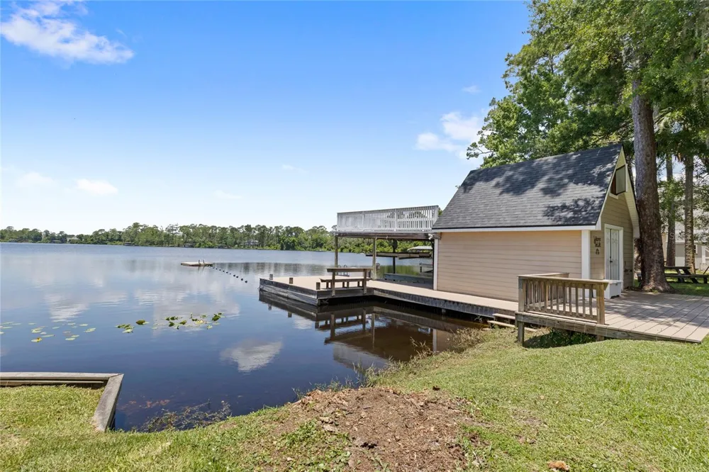 240 W 7TH STREET Chuluota, FL 32766