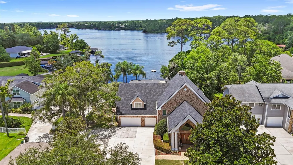240 W 7TH STREET Chuluota, FL 32766