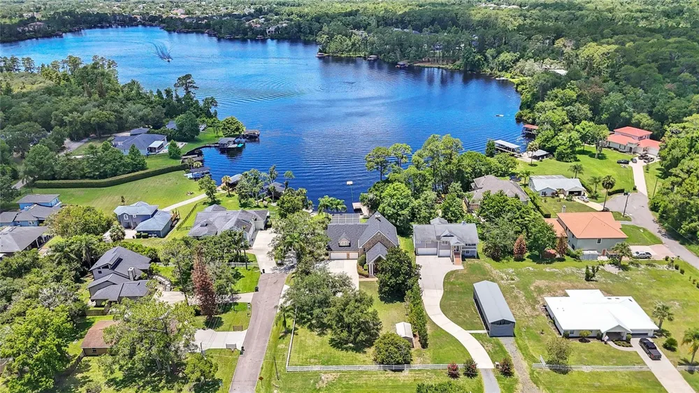 240 W 7TH STREET Chuluota, FL 32766