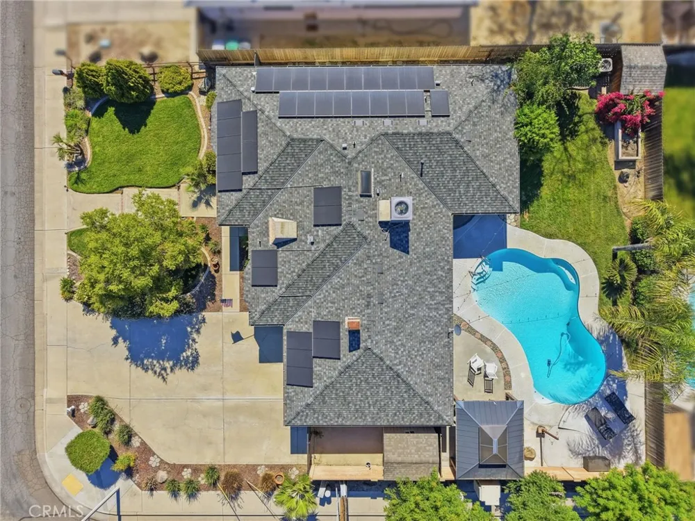 100 W Adrian Way Hanford, CA 93230