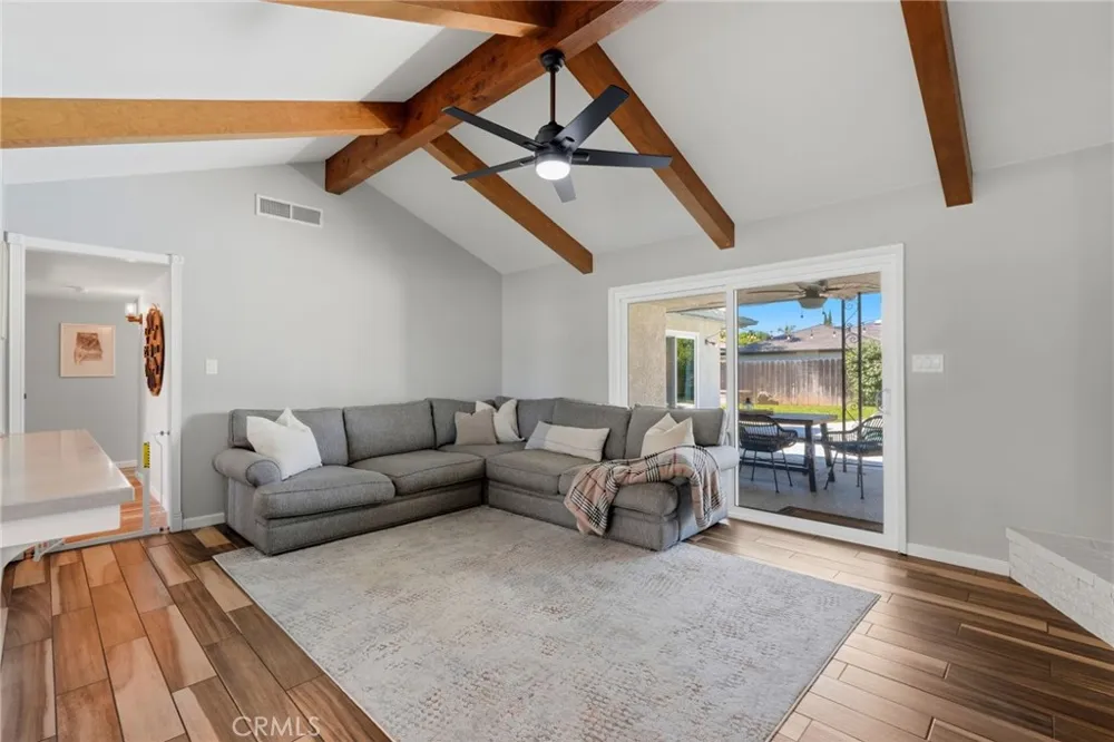 100 W Adrian Way Hanford, CA 93230