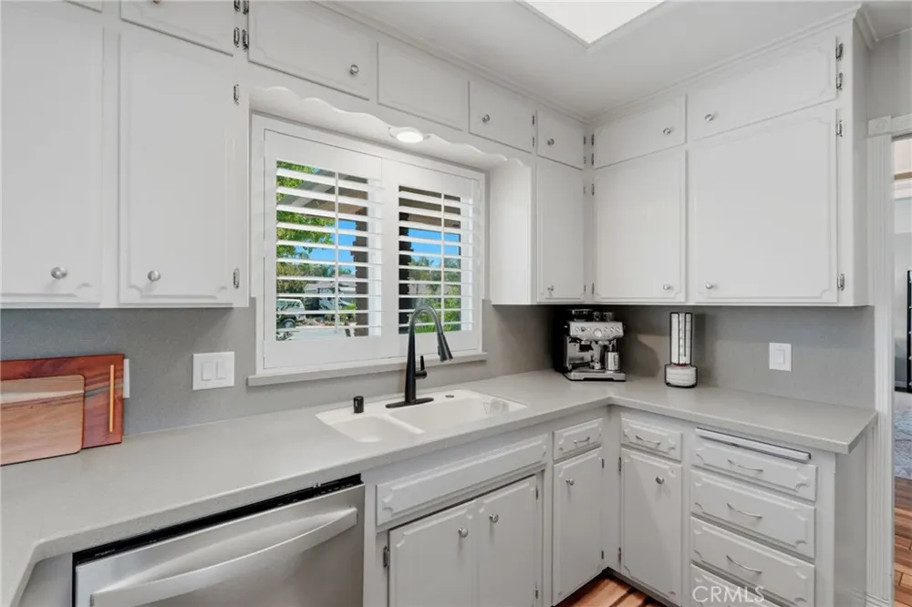 100 W Adrian Way Hanford, CA 93230