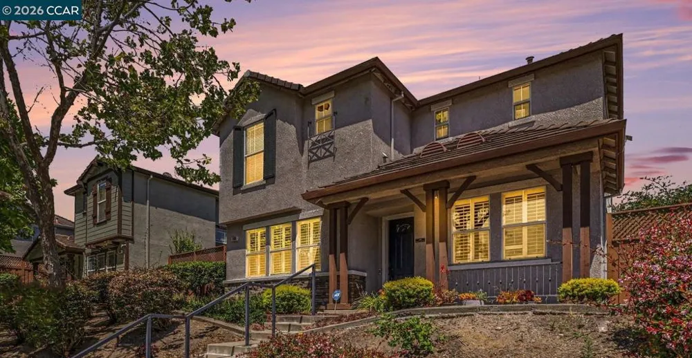 586 Dutch Elm Dr Hercules, CA 94547