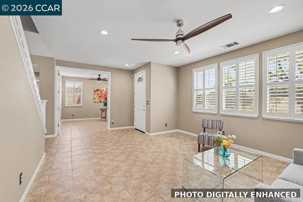 586 Dutch Elm Dr Hercules, CA 94547