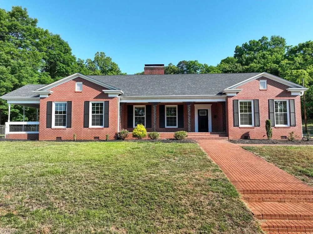 1006 F STREET North Wilkesboro, NC 28659