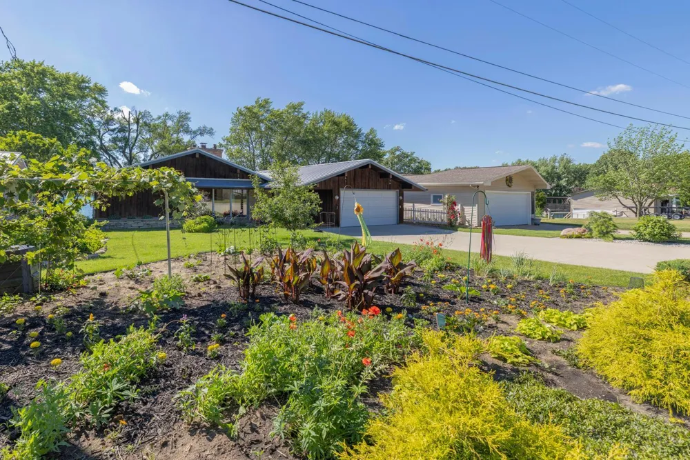 71210 Indiana Lake Drive Porter Township, MI 49130