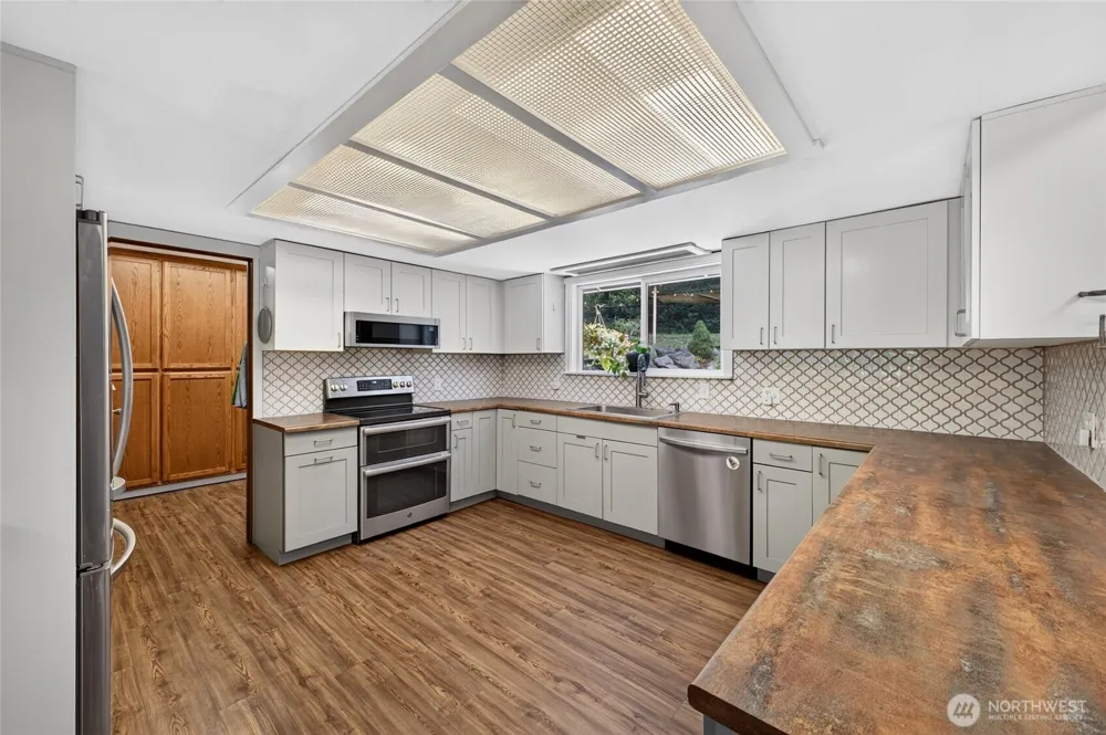 21005 197th Avenue E Orting, WA 98360