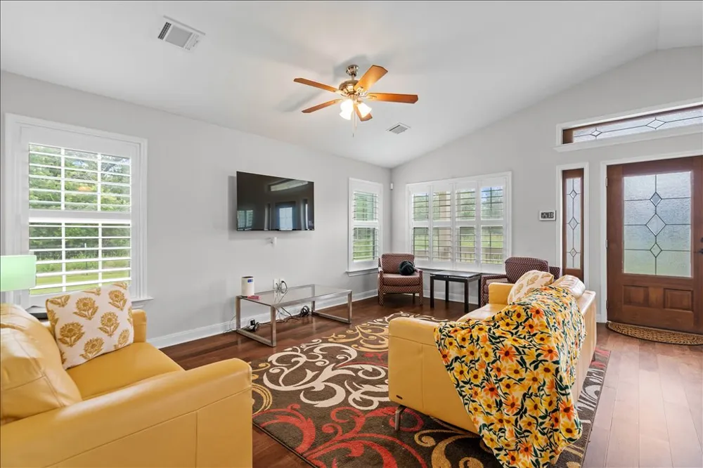608 Whistleville Road Flatonia, TX 78941