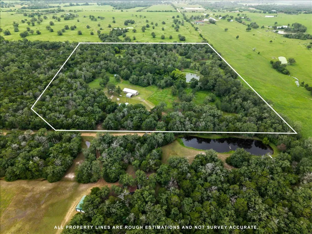 608 Whistleville Road Flatonia, TX 78941