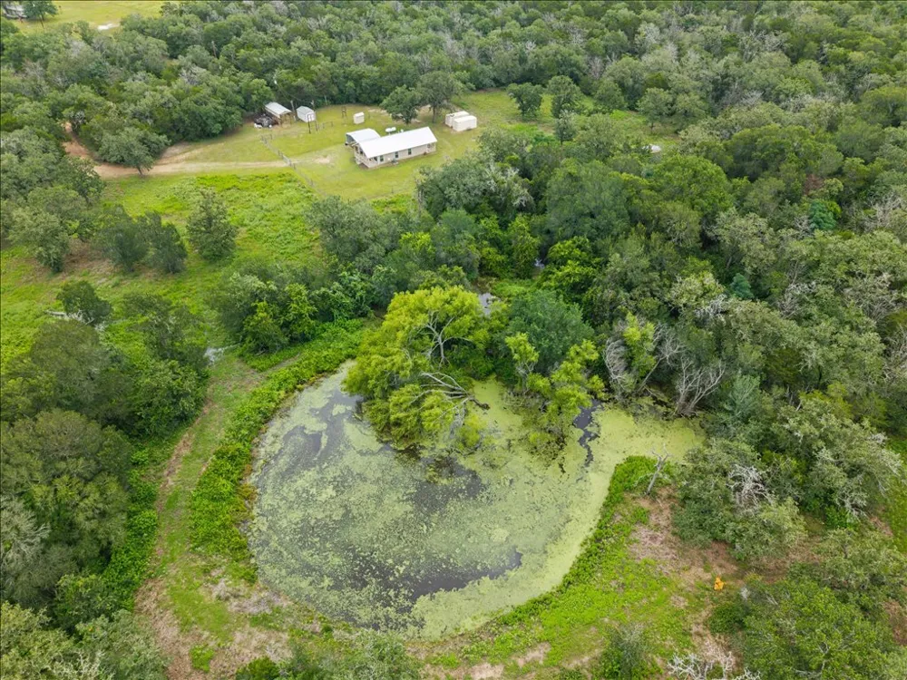 608 Whistleville Road Flatonia, TX 78941