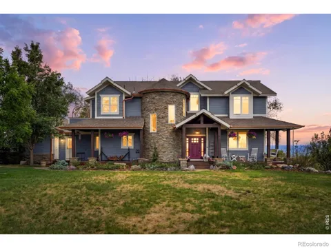 871 Bluebird Lane
