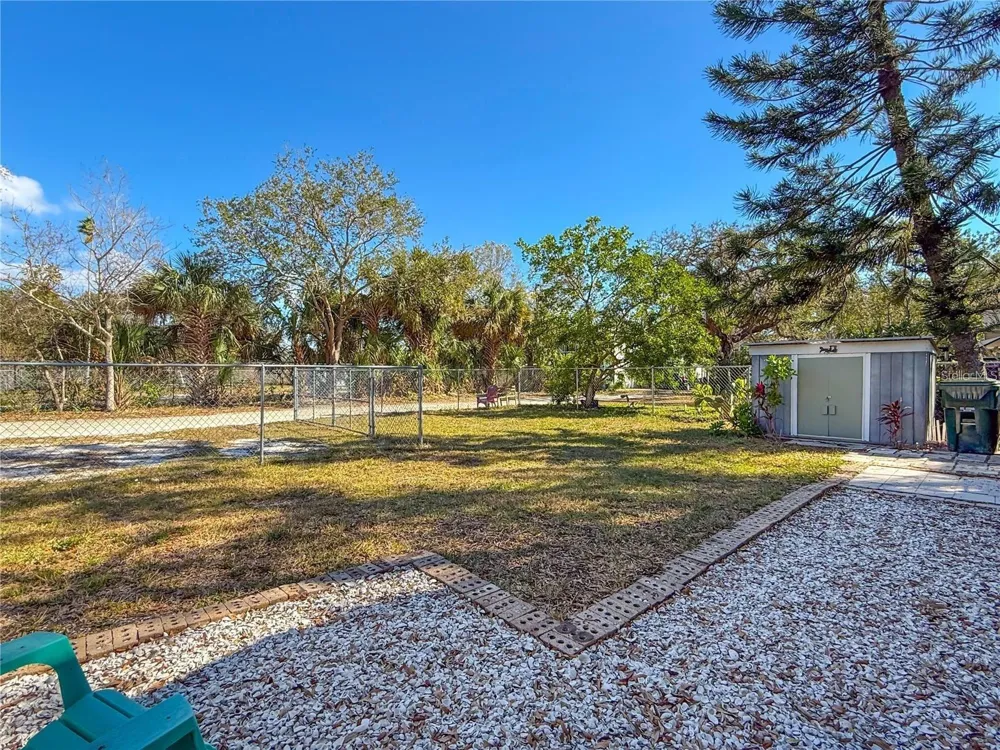 364 3RD STREET NW Largo, FL 33770