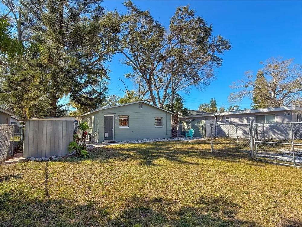 364 3RD STREET NW Largo, FL 33770