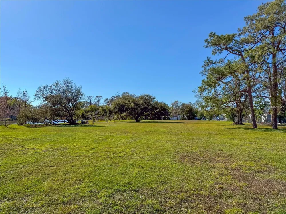 364 3RD STREET NW Largo, FL 33770