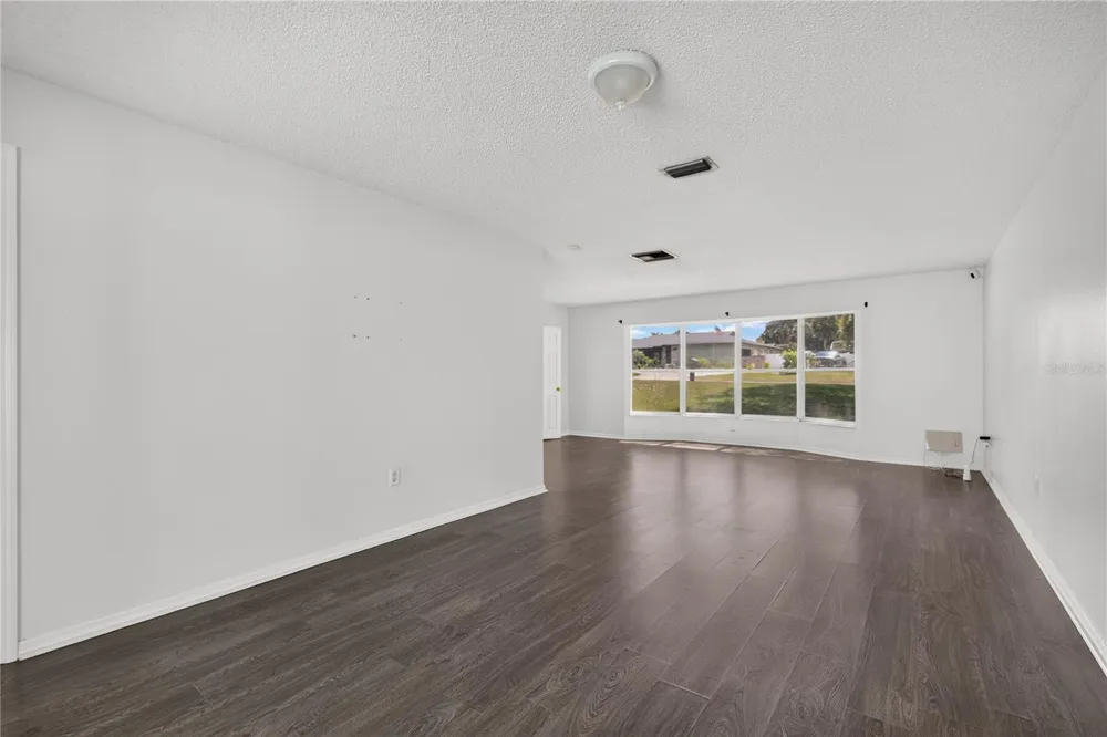 33913 SABAL WAY Leesburg, FL 34788