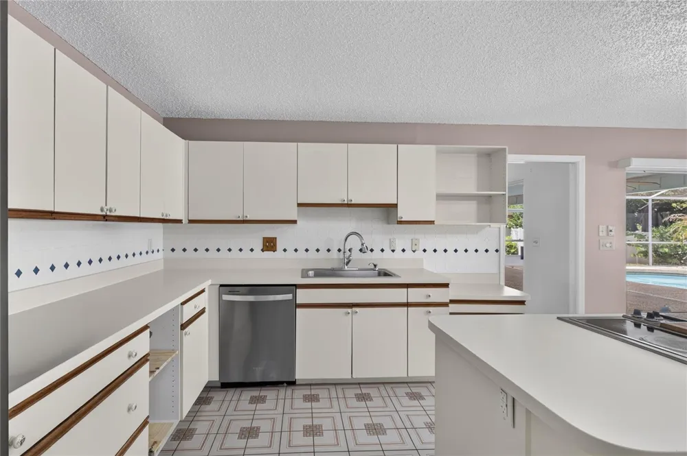 33913 SABAL WAY Leesburg, FL 34788
