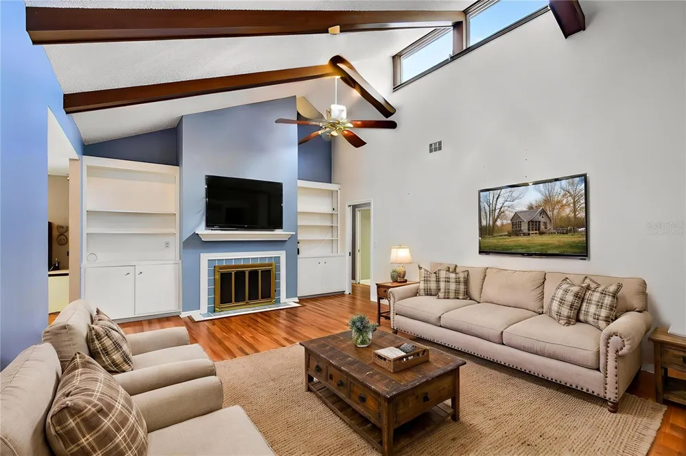 33913 SABAL WAY Leesburg, FL 34788