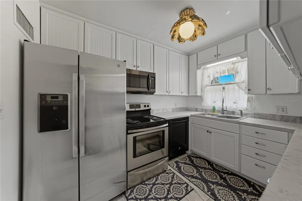307 GLENDALE ST Lakeland, FL 33803