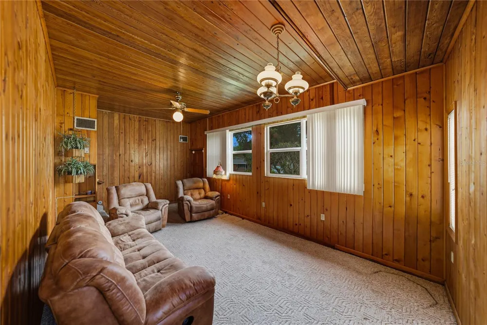 307 GLENDALE ST Lakeland, FL 33803
