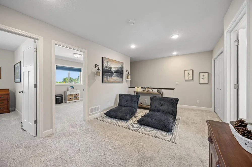 6995 Linwood Drive NE Albertville, MN 55301