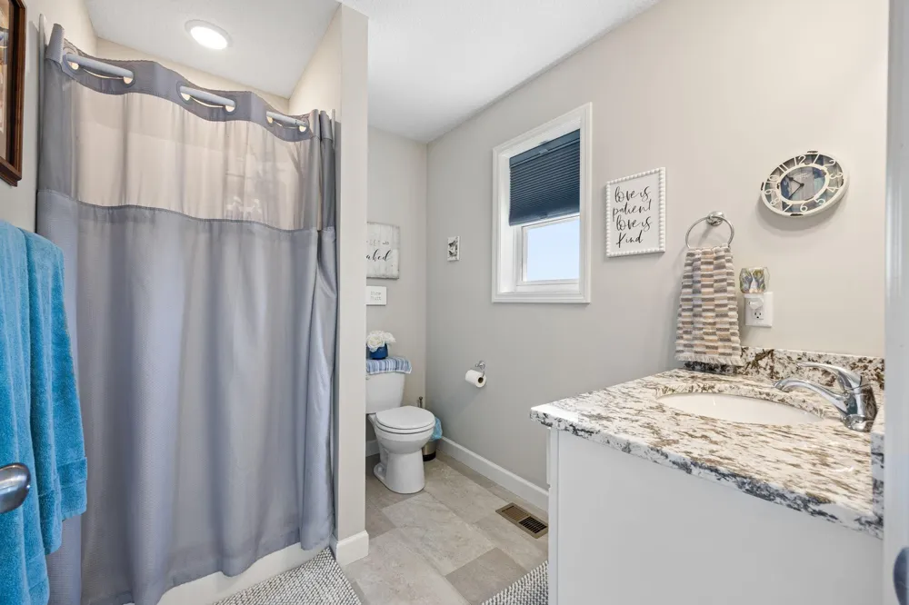 6995 Linwood Drive NE Albertville, MN 55301