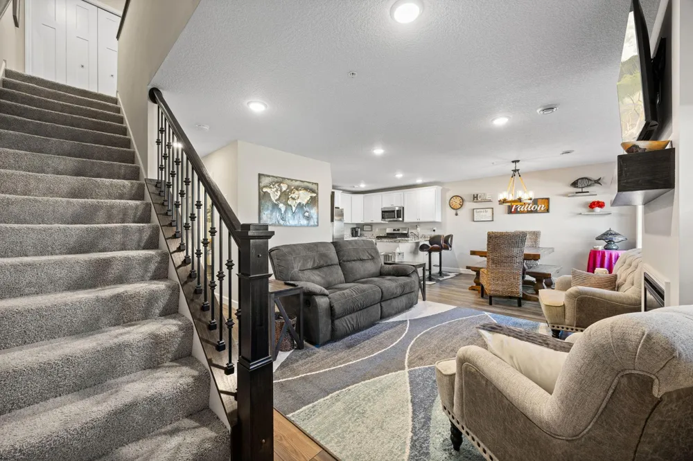 6995 Linwood Drive NE Albertville, MN 55301