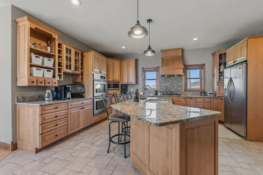 6751 30th Avenue Eau Claire, WI 54703