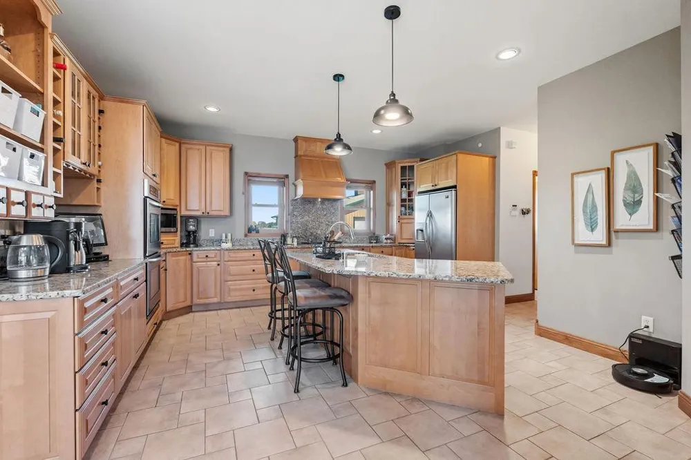 6751 30th Avenue Eau Claire, WI 54703