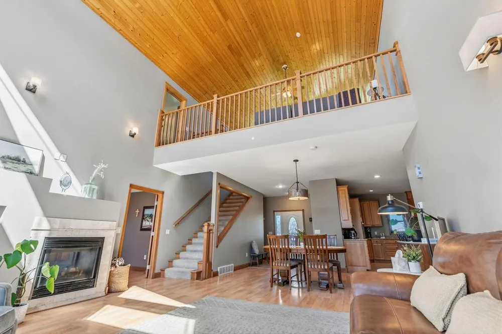 6751 30th Avenue Eau Claire, WI 54703