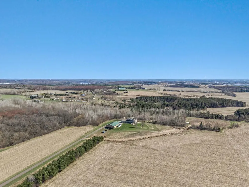 6751 30th Avenue Eau Claire, WI 54703