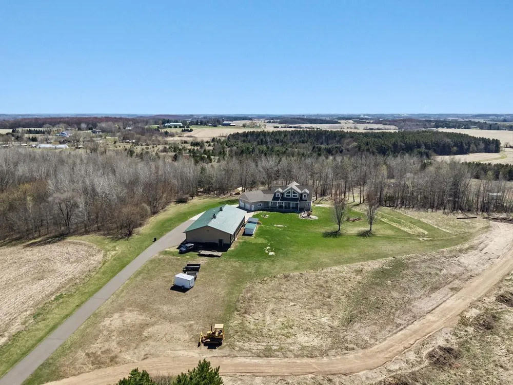 6751 30th Avenue Eau Claire, WI 54703