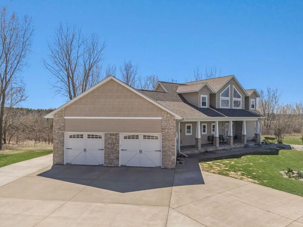 6751 30th Avenue Eau Claire, WI 54703