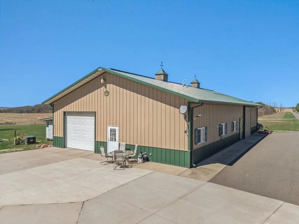 6751 30th Avenue Eau Claire, WI 54703