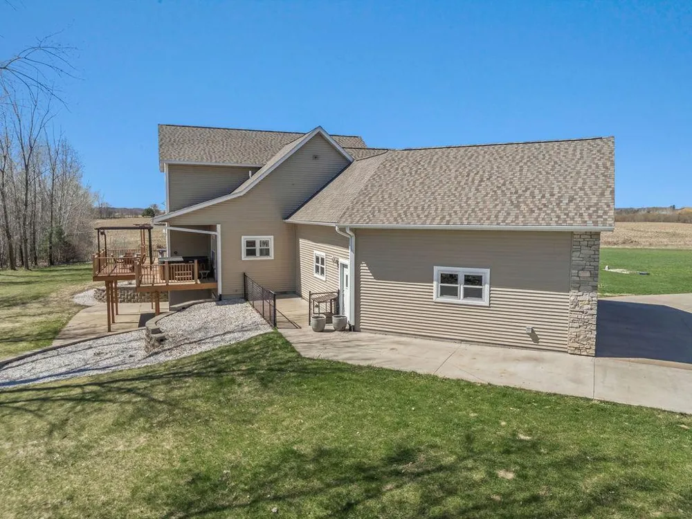 6751 30th Avenue Eau Claire, WI 54703