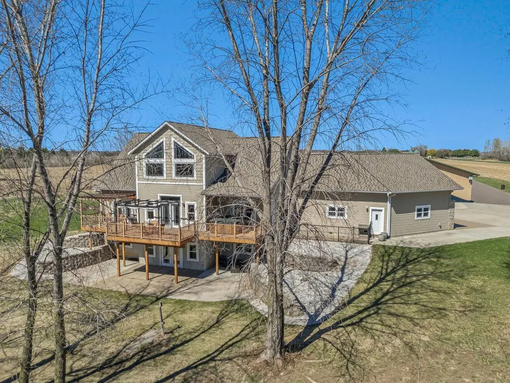 6751 30th Avenue Eau Claire, WI 54703
