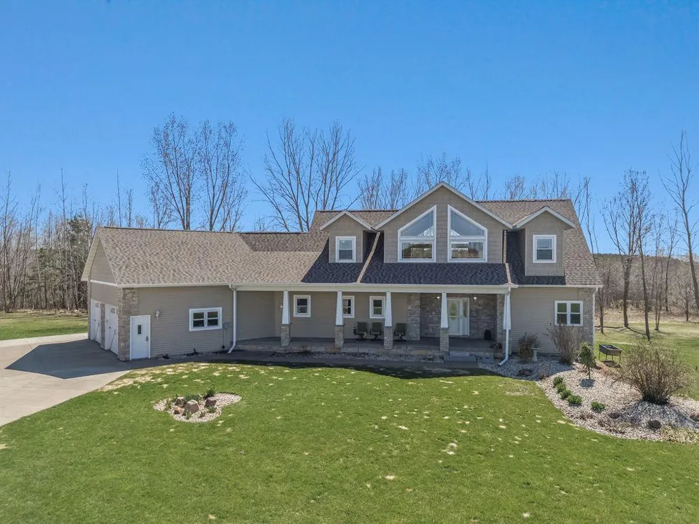 6751 30th Avenue Eau Claire, WI 54703