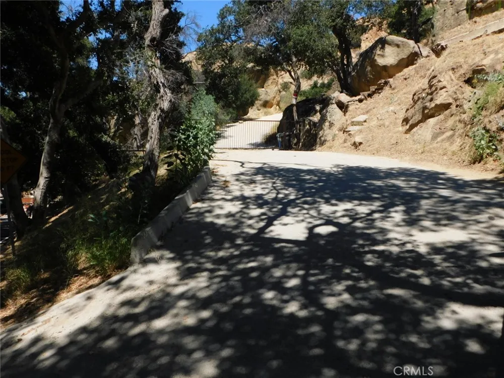 474 BOX CANYON ROAD West Hills, CA 91304