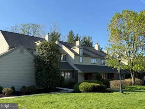 4 INGHAM WAY