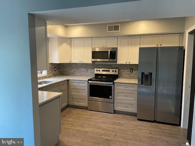 4 INGHAM WAY New Hope, PA 18938
