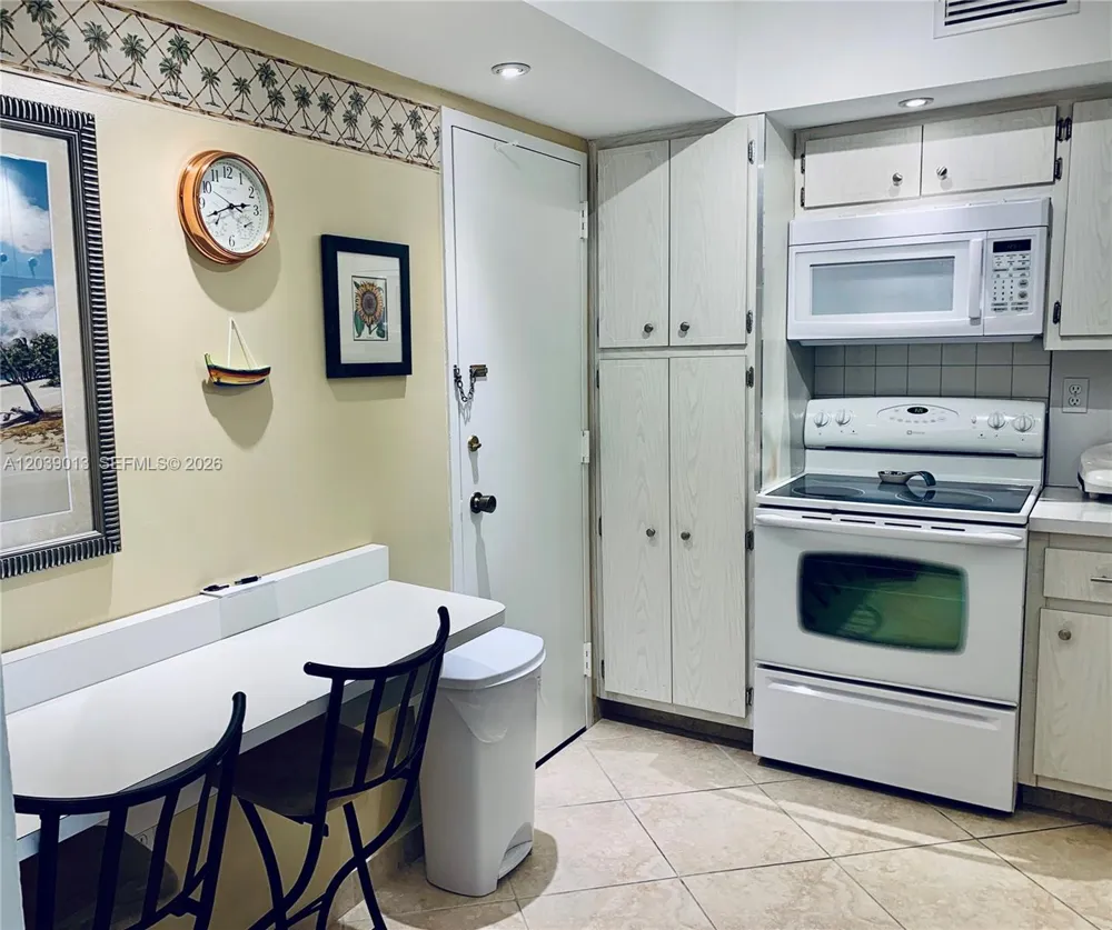 1950 S Ocean Dr #4C Hallandale Beach, FL 33009