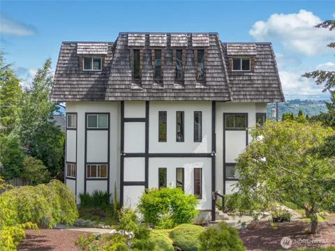 809 G STREET #201