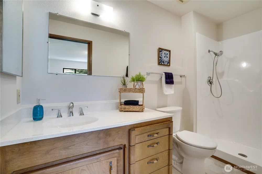 809 G STREET #201 Tacoma, WA 98403
