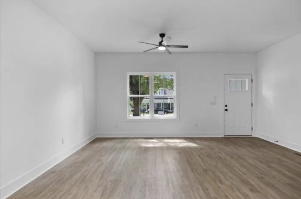 115 North St #B Portland, TN 37148