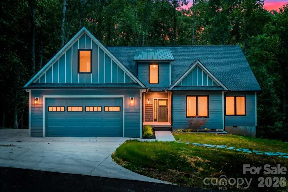 61 Bamboo Trail Candler, NC 28715